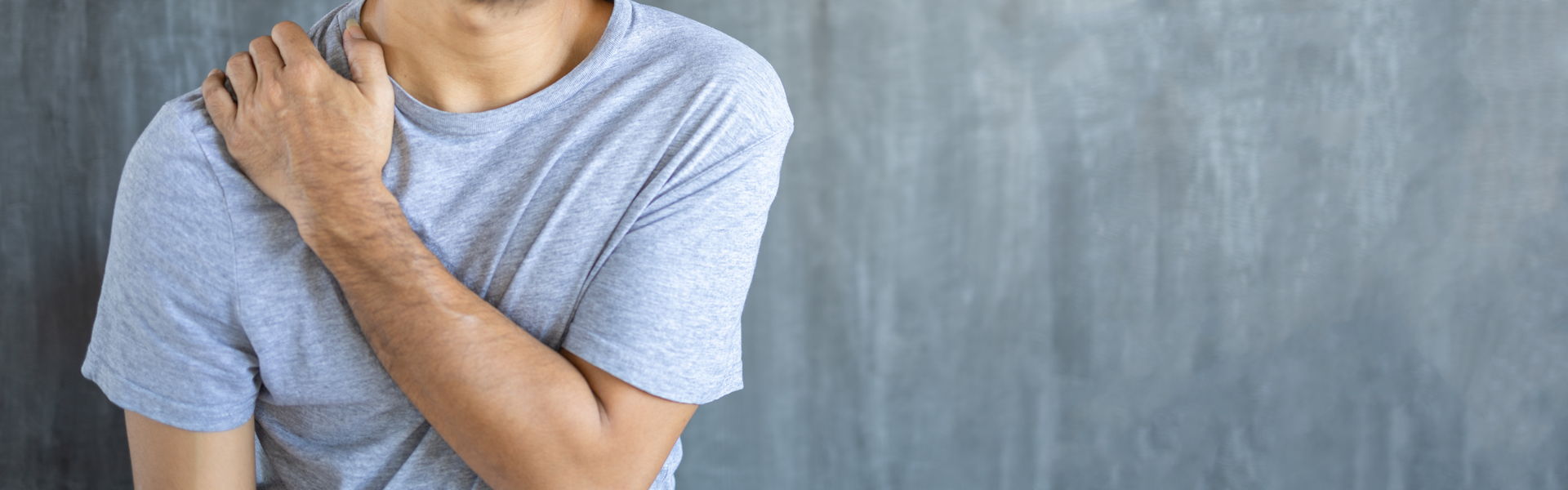 Frozen Shoulder Manual Therapy: Less Pain More Mobility