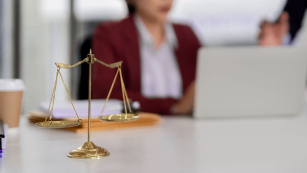 Online and Distance Behavioral Health Practitioners: Ethics and Risk-management Challenges