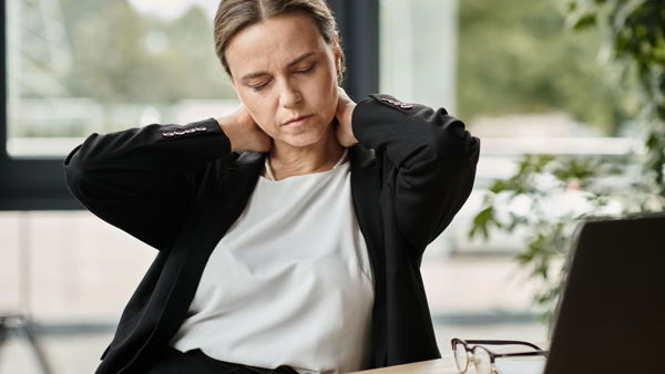 Working Overtime in Community Mental Health: Associations With Clinician Burnout and Perceived Quality of Care