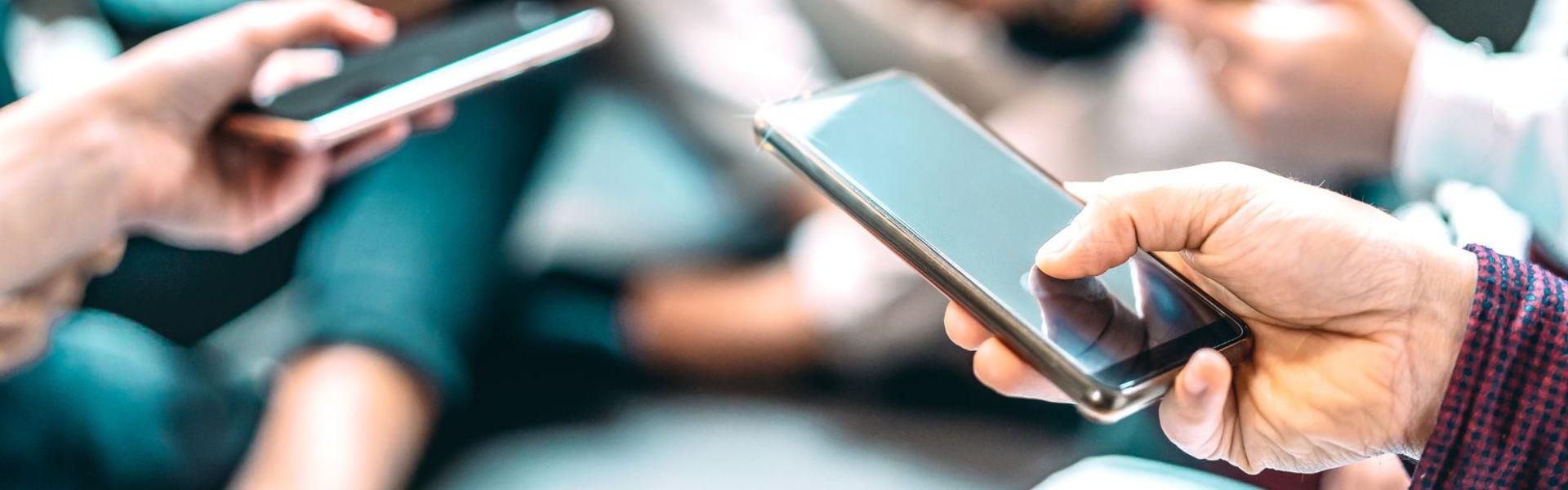 Stuck on Scroll: Clinical Strategies for Internet and Social Media Overuse and Addiction